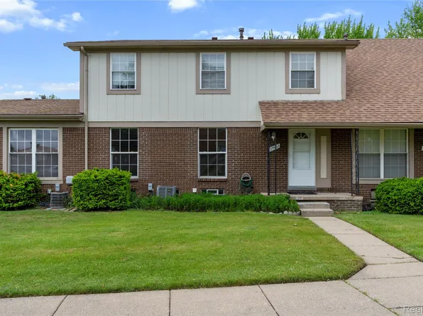 35502 Townley Dr #265, Sterling Heights, MI 48312