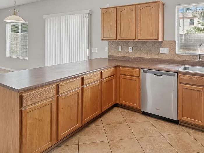 1508 E Heather Dr — Photo 9