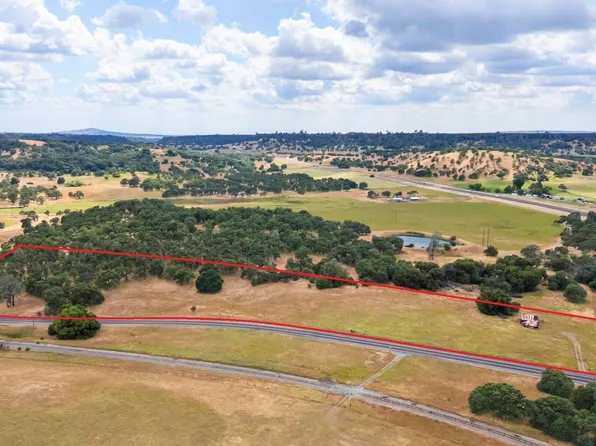 8553 Montezuma Rd, Jamestown, CA 95327