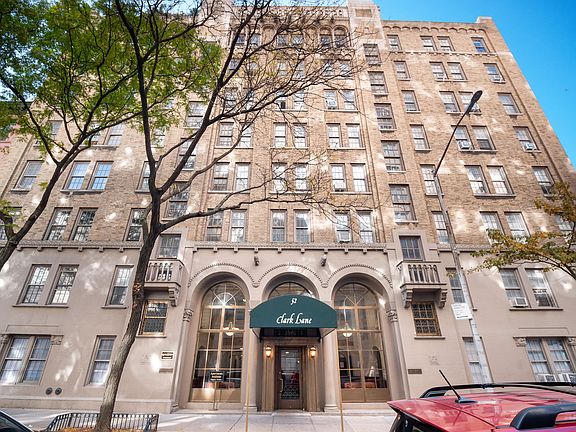 5th image of 52 Clark St APT 5C