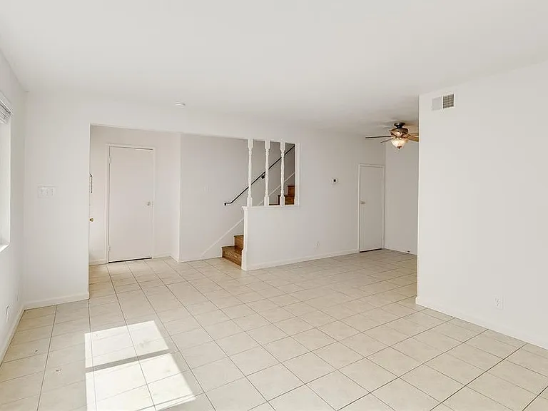 1064 Mohr Ln #C — Photo 19