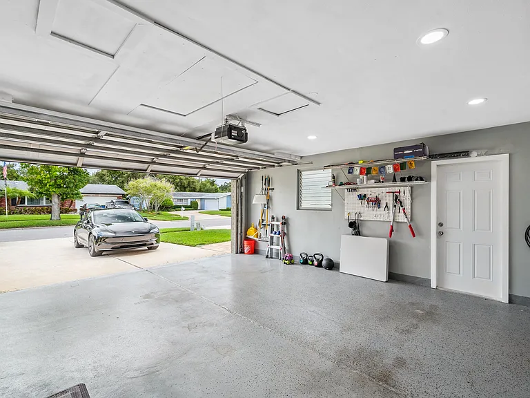 2420 Fairbanks Dr — Photo 77