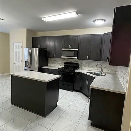 5th image of 20902 Thorn Berry Creek Ln