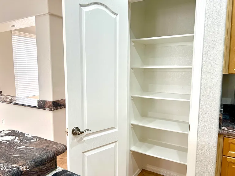 407 W Helena Dr — Photo 13