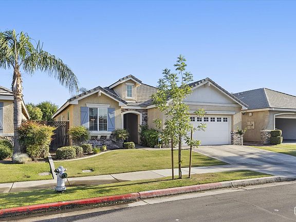 2nd image of 11621 Morgan Hill Dr