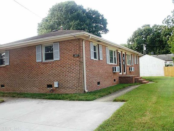 2nd image of 1127 E Balview Ave #A