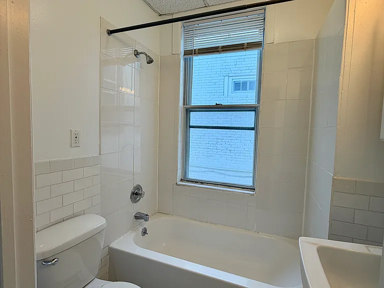4047 Sansom St #H — Photo 20