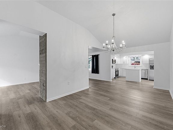5th image of 6677 Crenshaw Dr