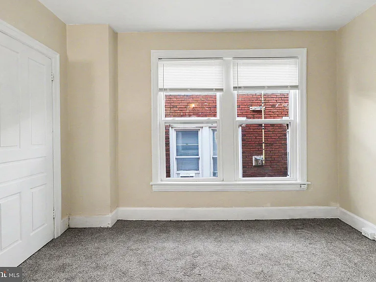 1851 Spencer St — Photo 15