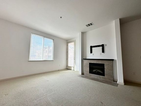 4th image of 912 Campisi Way Unit 306
