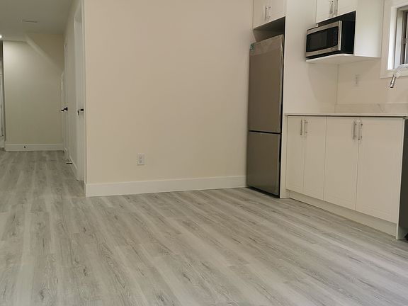 5th image of 657 Clifford Perry Pl