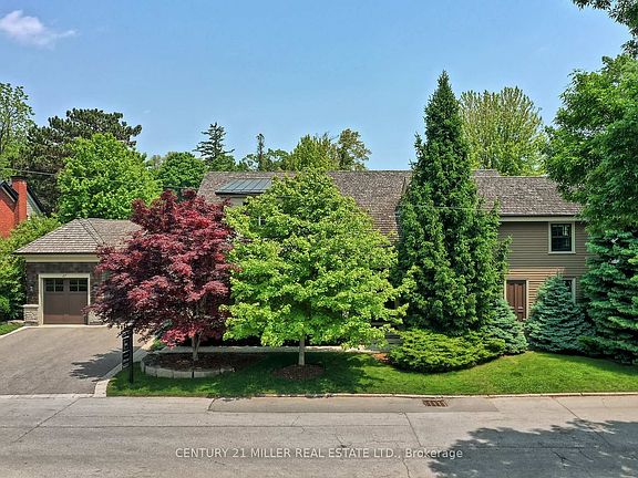 2nd image of 47 Allan St