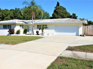 2607 Dryer Ave, Largo, FL 33770