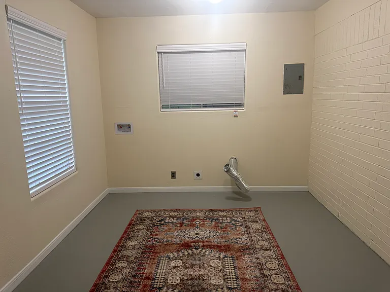 1531 Sterling Dr — Photo 13