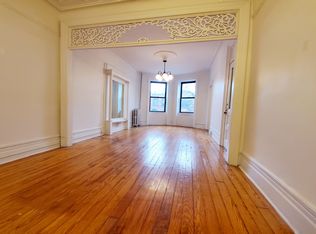 676 Park Pl #2R, Brooklyn, NY 11216