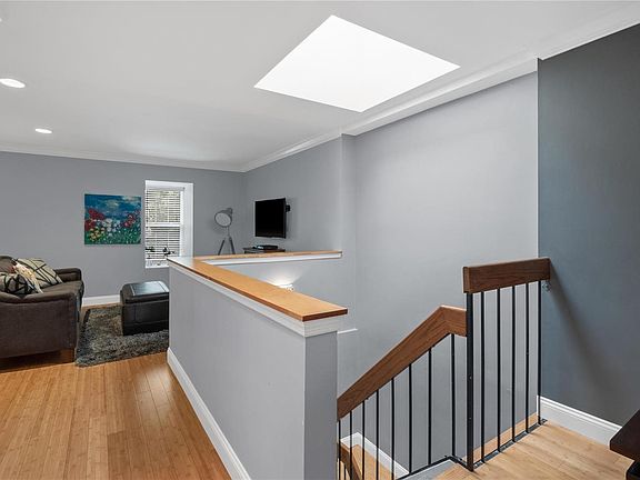 2nd image of 4464 McPherson Ave #3-D