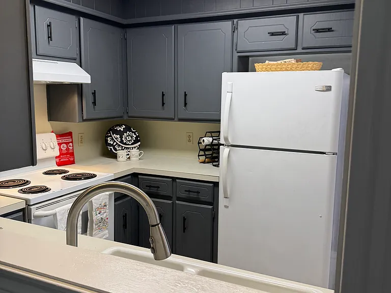 7505 Akron Ave #B — Photo 13