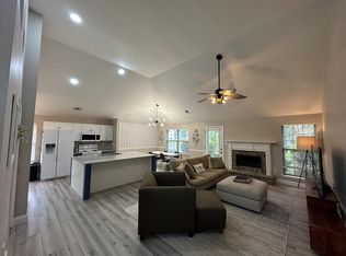 101 Park View Rd, Savannah, GA 31419