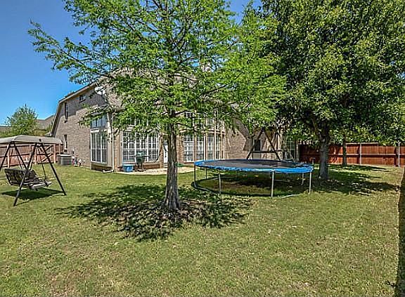 4th image of 520 Ironwood Dr