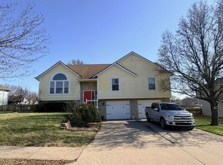 903 NE 117th St, Kansas City, MO 64155