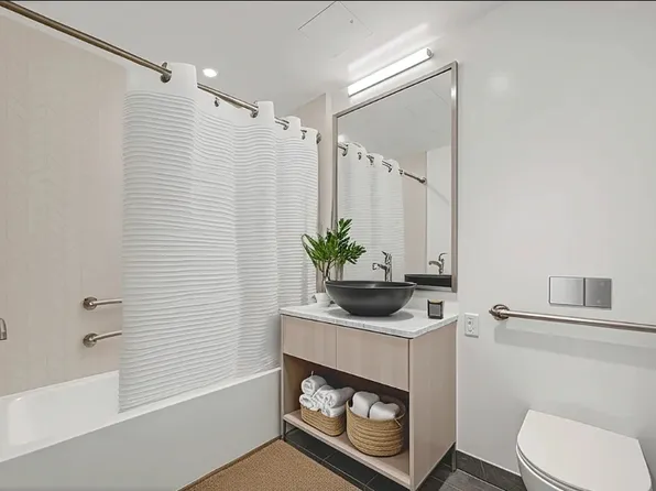 225 West 28th Street image 5 of 21