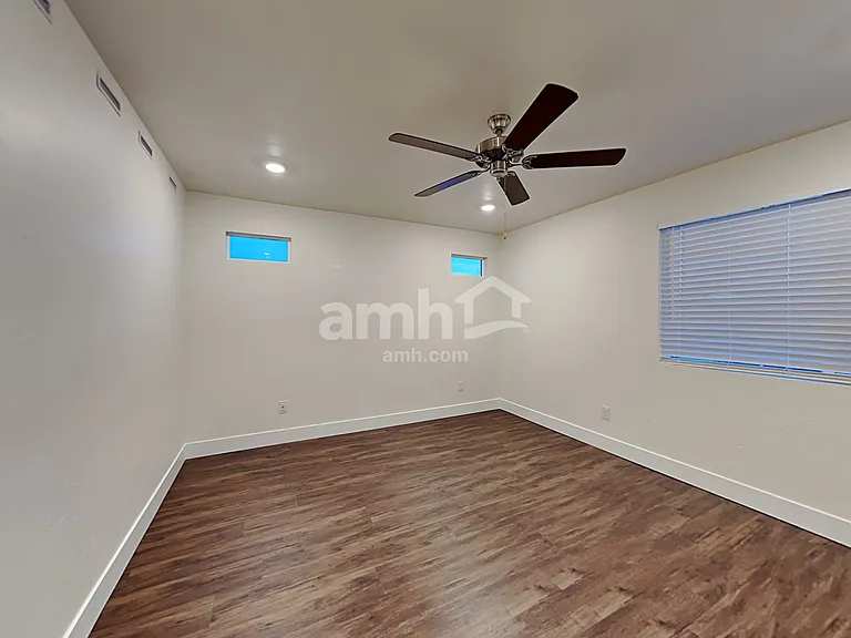 740 S Retort Ave — Photo 9