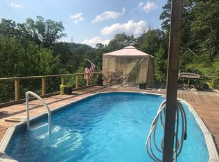 1310 Chestnut St, South Charleston, WV 25309