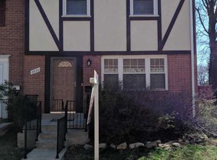 2820 Hogan Ct, Falls Church, VA 22043