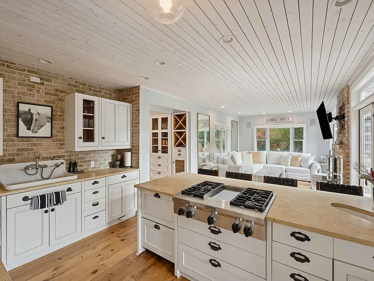128 Sayres Path — Photo 8