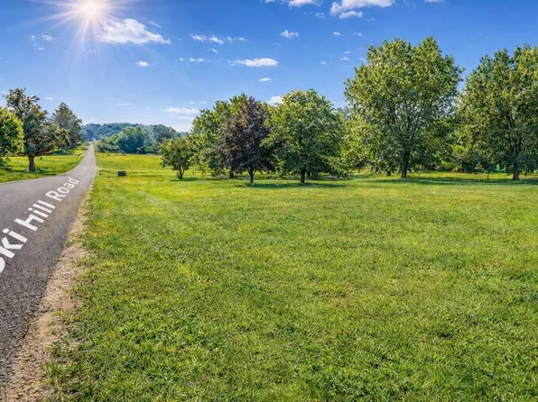 L1 Ski Hill Road, Reedsburg, WI 53959