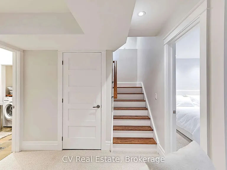 141 Snowbridge Way — Photo 34