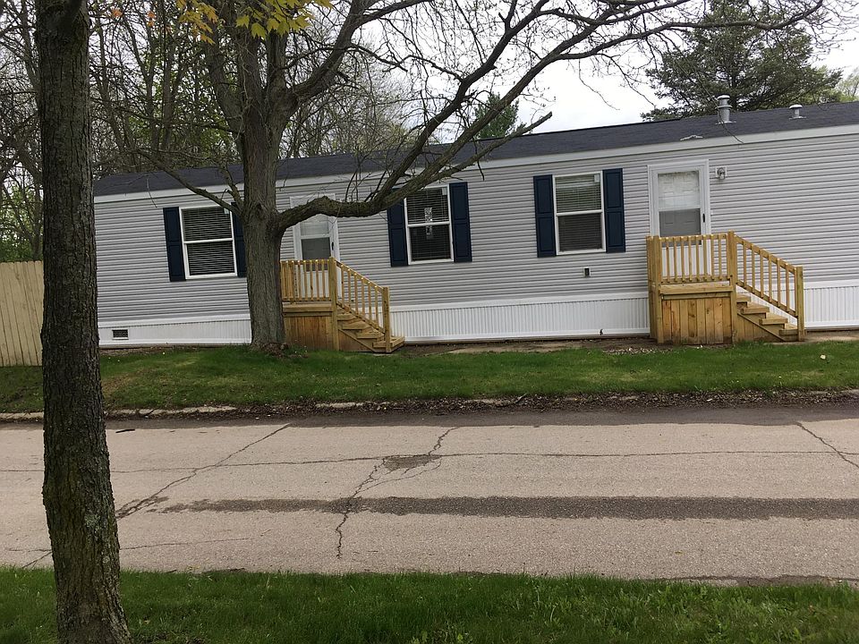 1st image of 5090 Newcastle Dr