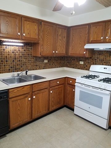 2nd image of 503 Dempster St APT Gs