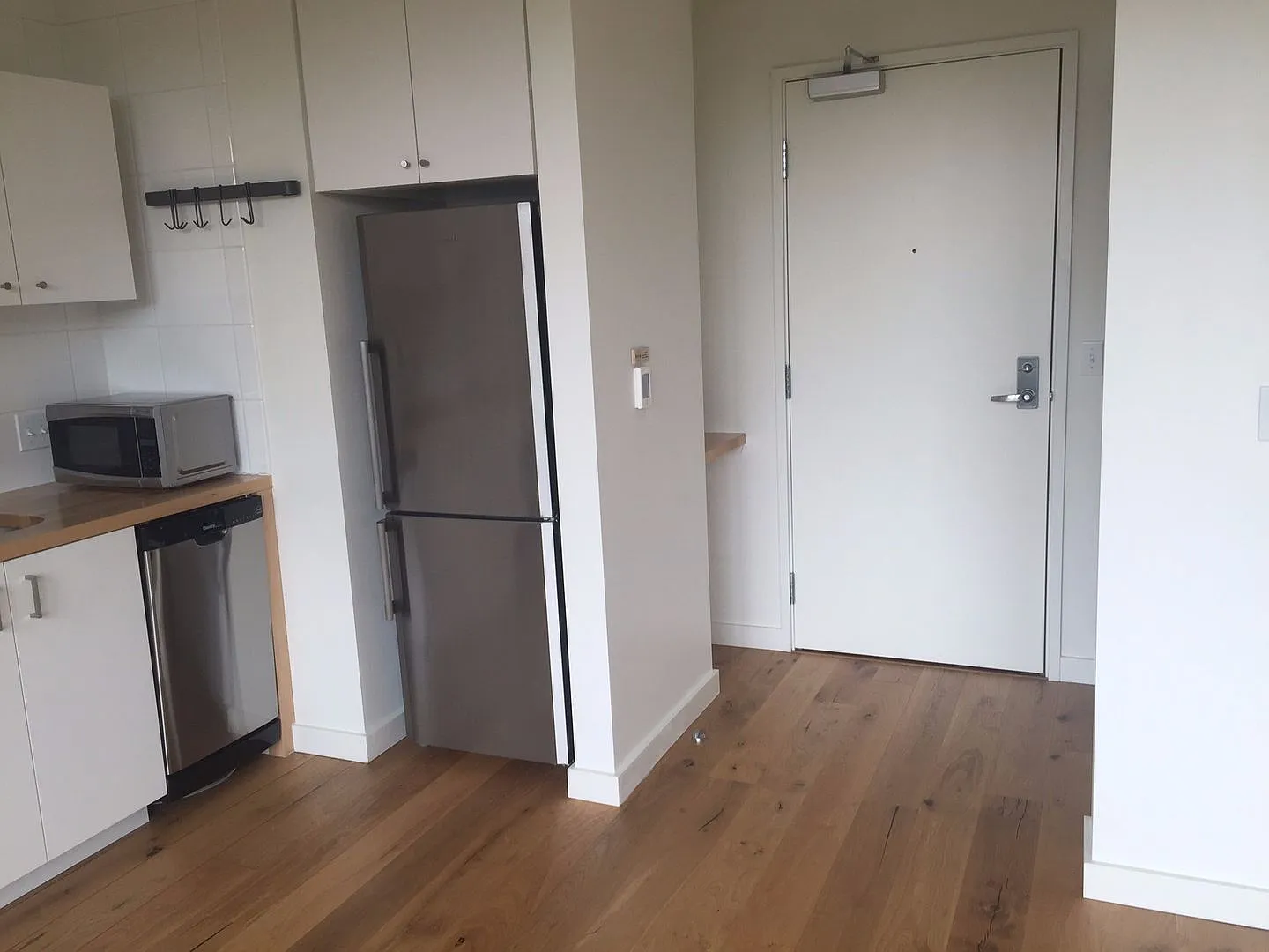 1 Month Free Rent & $0 Deposit W/ Approved Credit — Photo 4