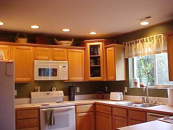 5th image of 7710 194th Street Ct E