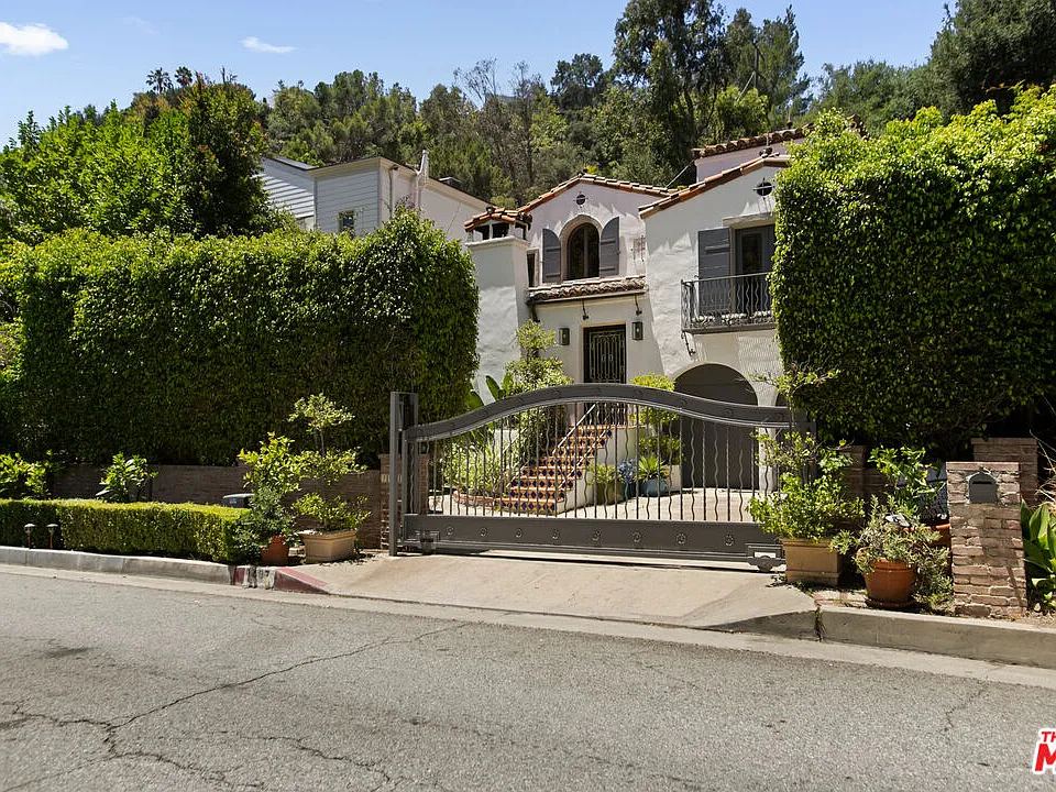 1407 N Beverly Dr