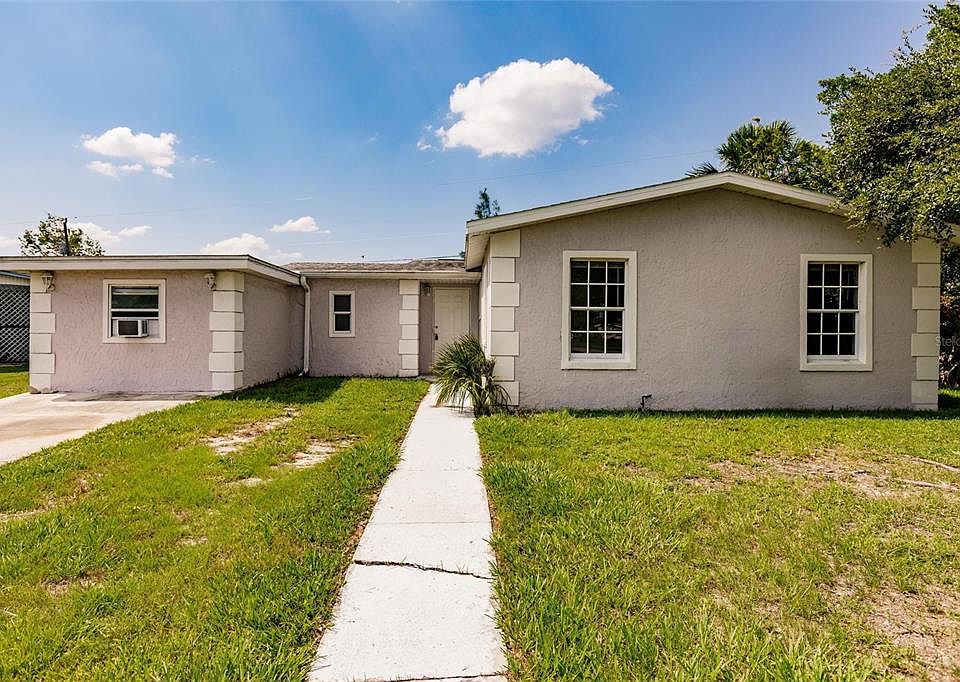 1st image of 21250 GLADIS AVENUE