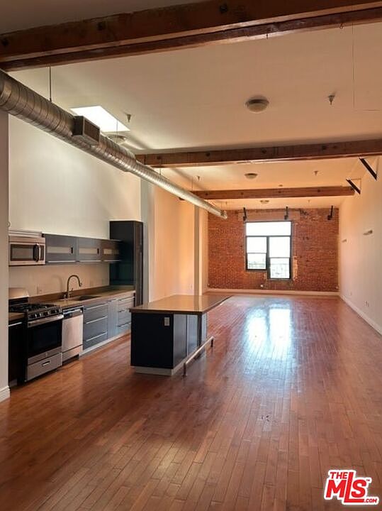 1st image of 652 Mateo St Unit 303