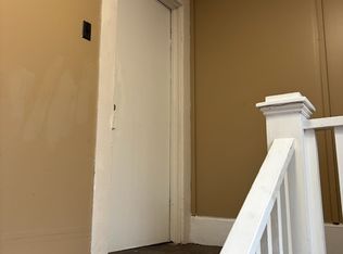 114 E 3rd St #B, Hattiesburg, MS 39401