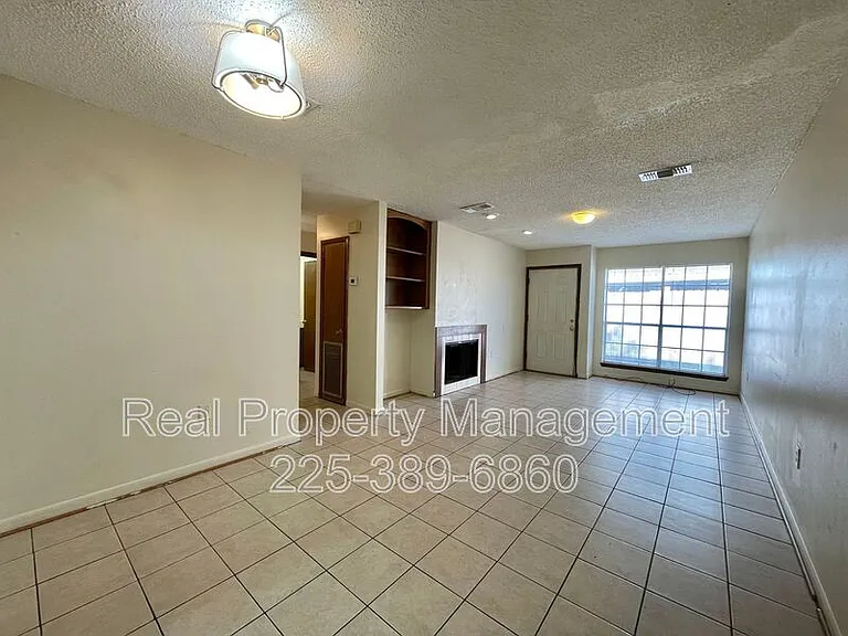 10642 Stanley Aubin Ln #C — Photo 4