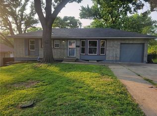 6206 Fairlane Dr, Kansas City, MO 64134