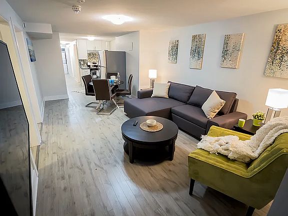 4th image of 73 Blackburn Ave #1547584