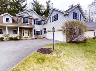 34 Hearthstone Dr, Gansevoort, NY 12831