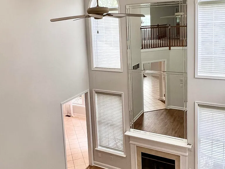 1 Hendrickson Ct — Photo 12