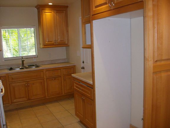 5th image of 7337 Jellico Ave