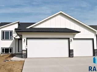 6713 W Viola Ct, Sioux Falls, SD 57106