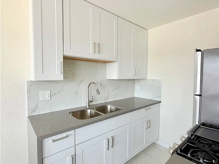3250 Andrita St #7 — Photo 7