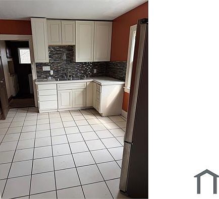 3rd image of 3035 E 126th St #Up