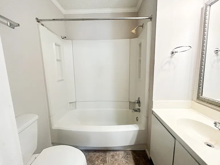 19 Canterbury Ct #1 — Photo 7