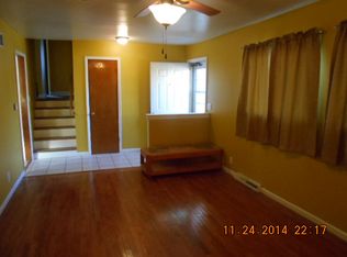 1136 S Lincoln Ave, Marshall, MO 65340
